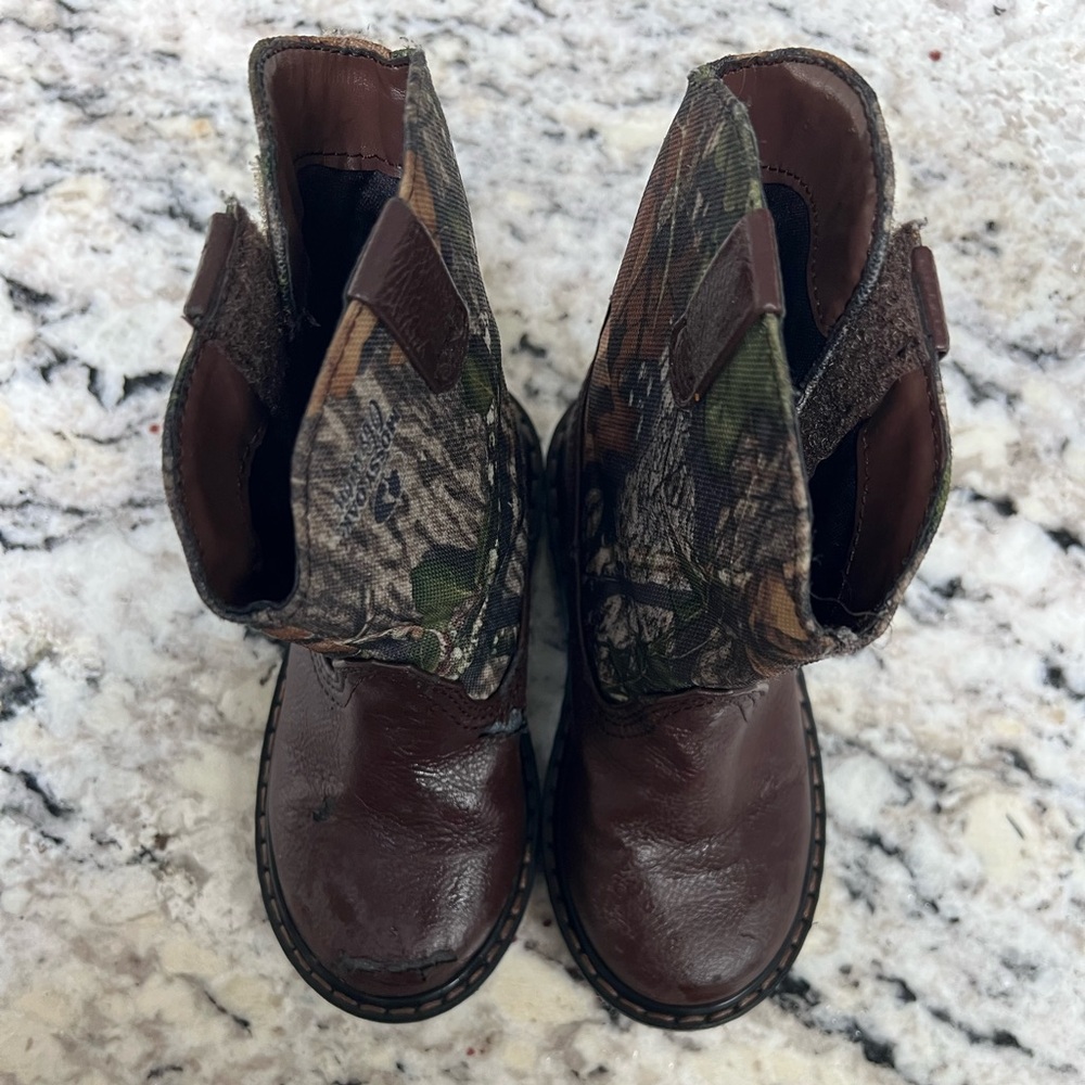 Toddler Camo Boots - Picture 2 of 8